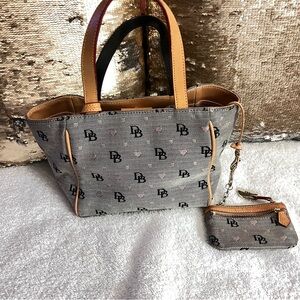 Dooney & Bourke Adorable mini tote bag .with small pouch .